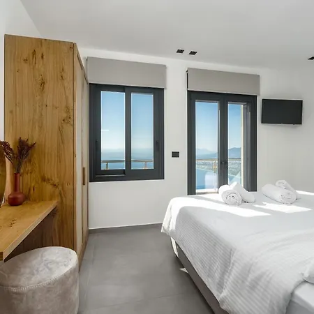 Kalma Luxury Villas Kalamata Exterior photo